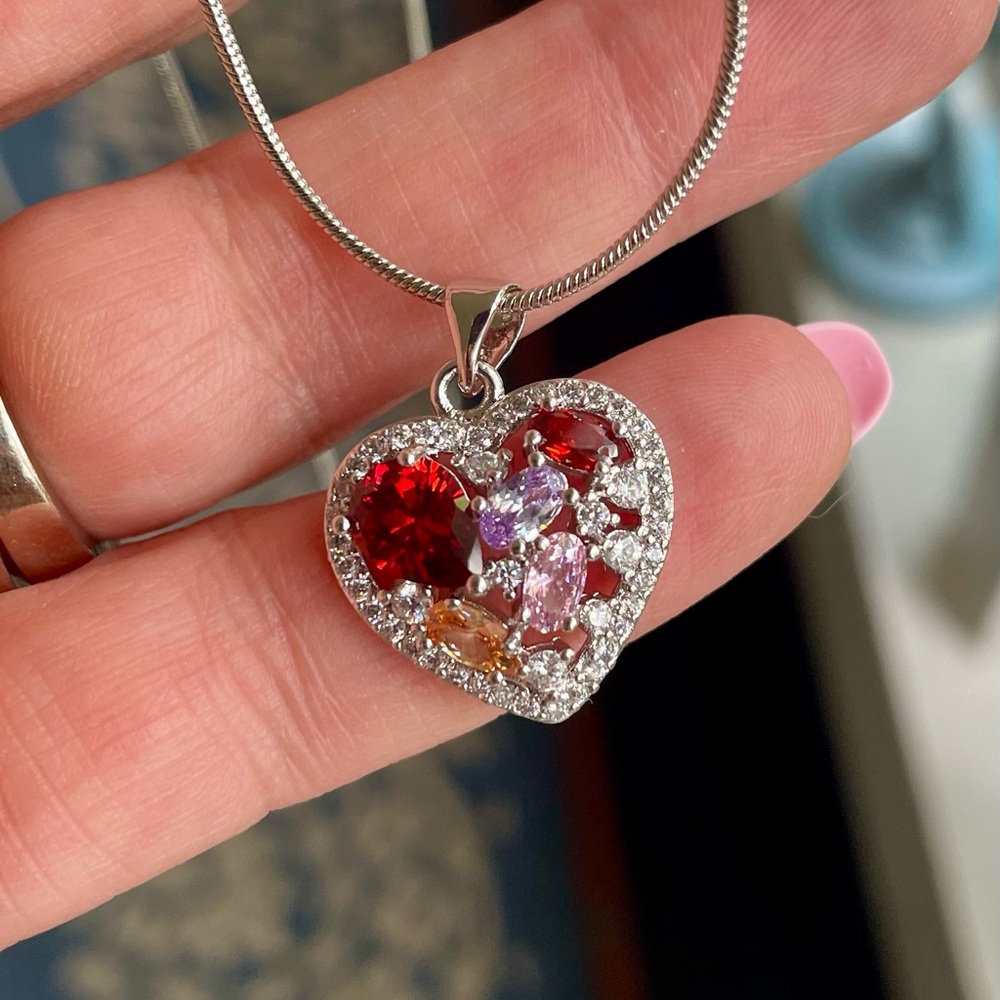 18k White Gold Plated Heart Pendant & Chain by Pretty Bird NWOT
